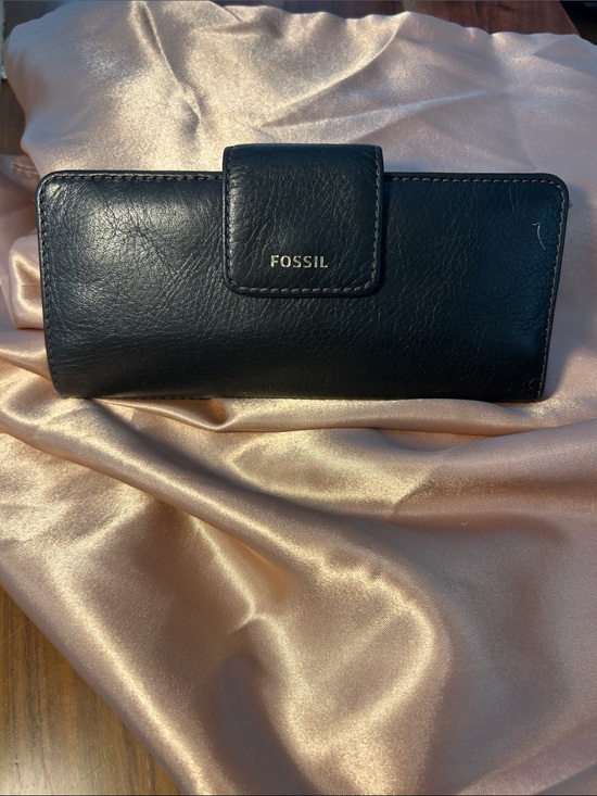 Fossil Handbags - Fossil Black Leather Snap Wallet